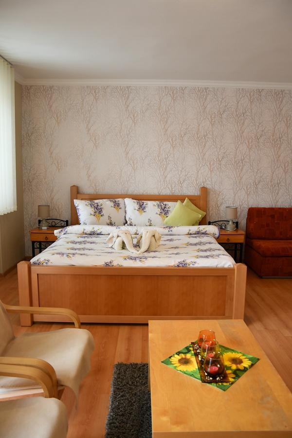 Hotel Banik Handlova Bagian luar foto